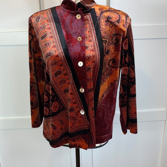 CLIO Tops - VINTAGE INSPIRED BLOUSE